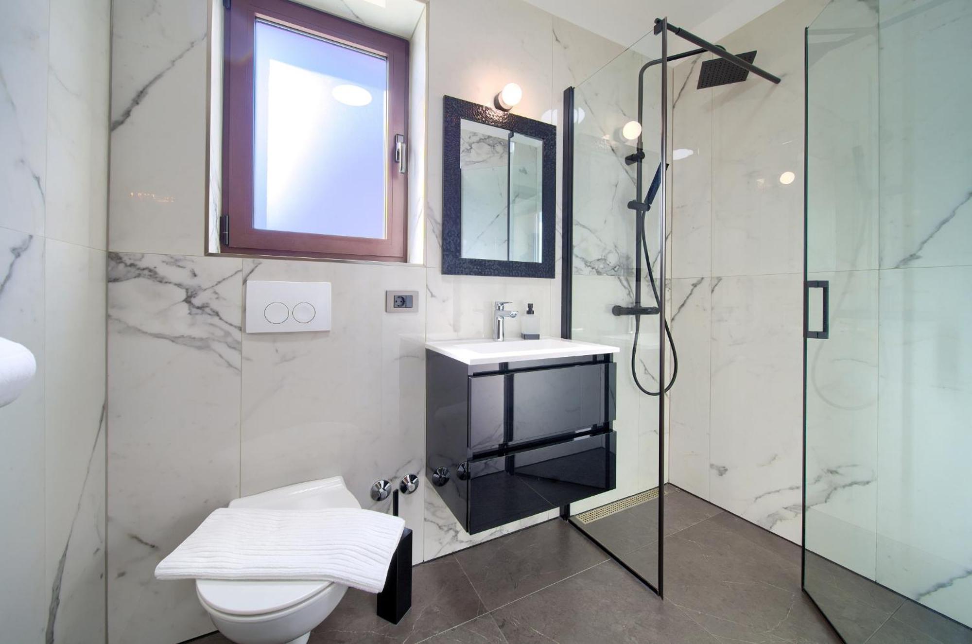 House Fra&la With Private Pool * Krk Town